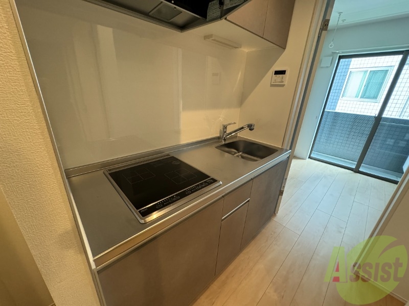 キッチン　ＩＨコンロが設置されています。入居後すぐに使えますね。