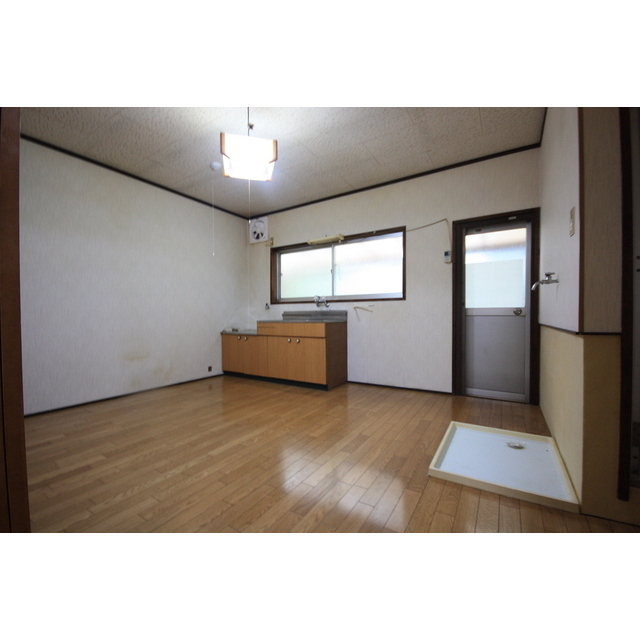 キッチン　ダイニングキッチン