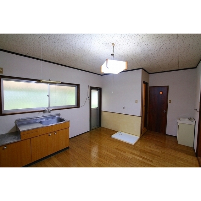 キッチン　ダイニングキッチン