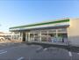 コンビニ　ファミリーマート国道五個荘店（コンビニ）まで950m