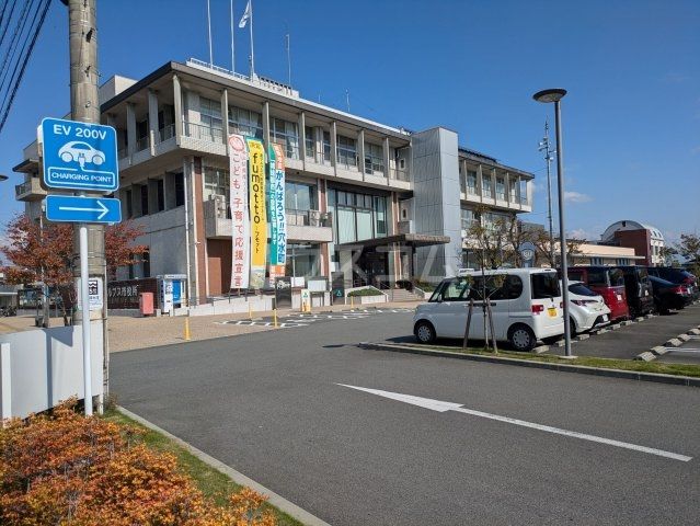 役所　南アルプス市役所（役所）まで737m