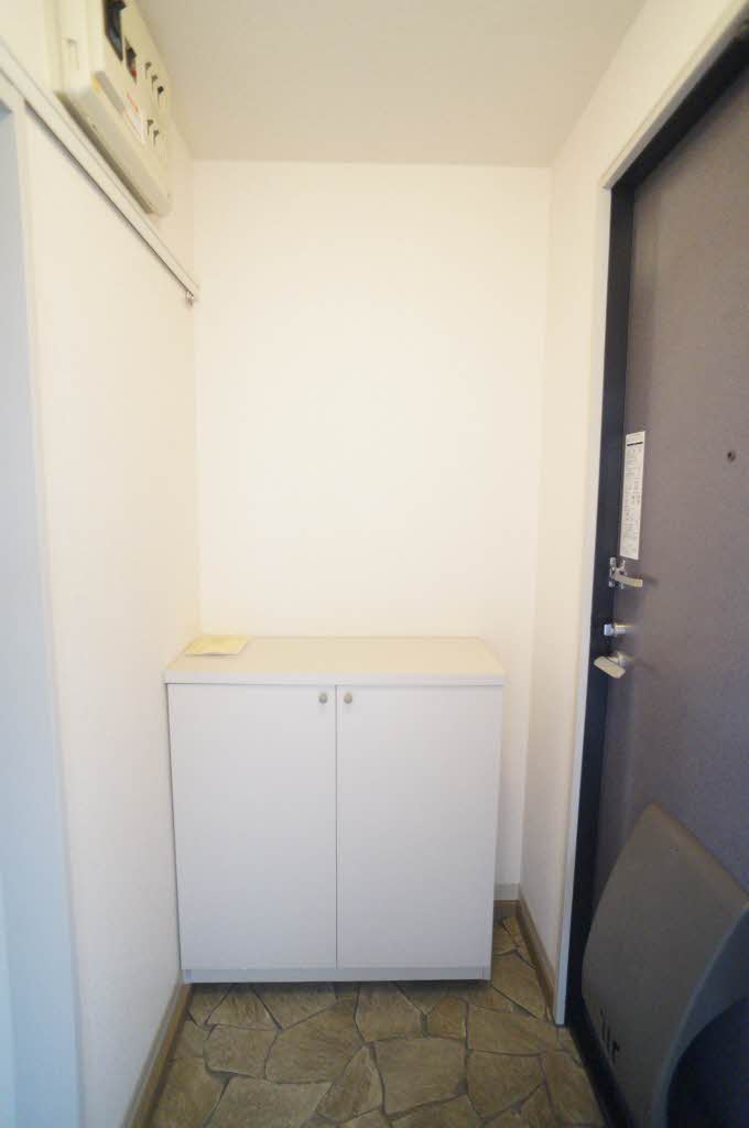 玄関　シューズボックス