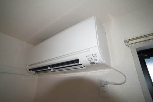 その他設備　ズバ暖エアコン