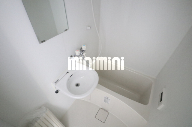 バス・シャワールーム　＊１０３号室の写真です