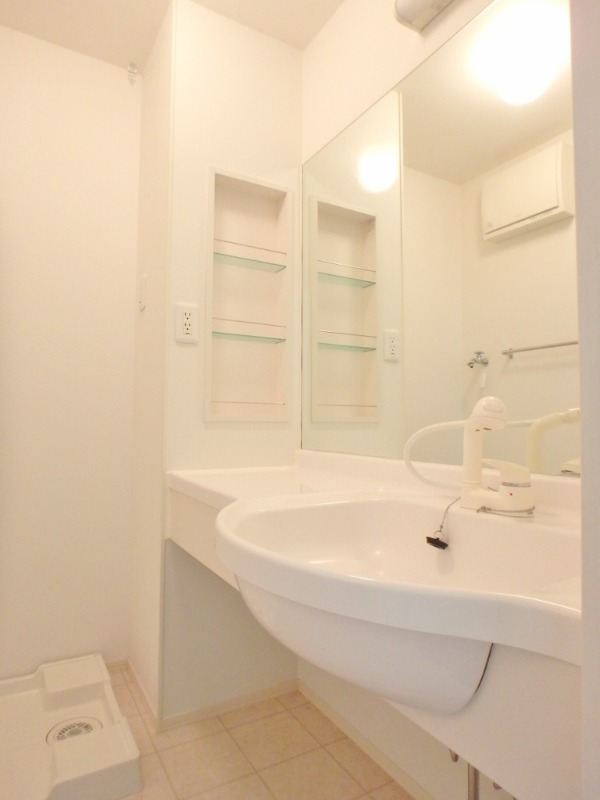 洗面設備　図面と現状に相違がある場合には現状を優先