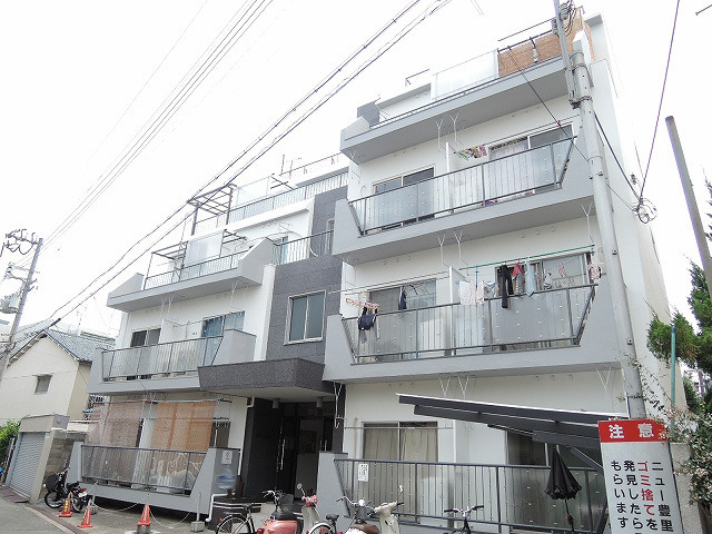 建物外観　落ち着いた外観です