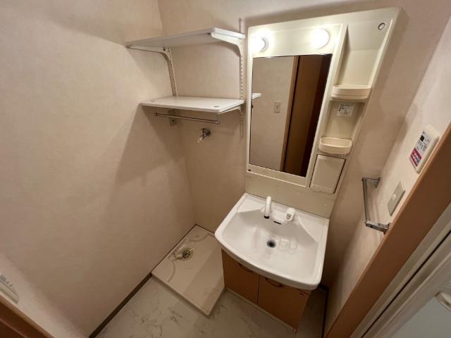 洗面設備　洗髪洗面化粧台