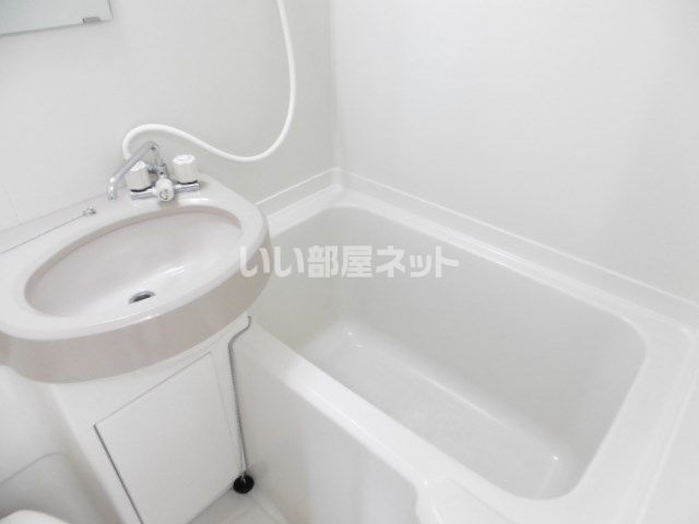 サンビレッヂIの風呂写真