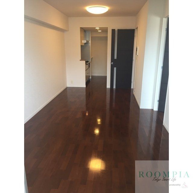 居室・リビング　類似間取りの参考写真です