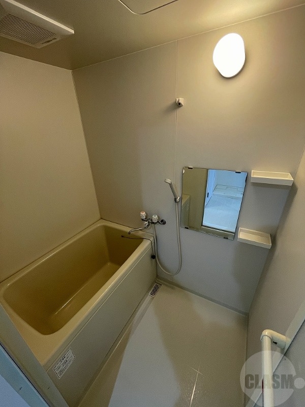 バス・シャワールーム　お風呂も綺麗ですね。