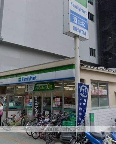 コンビニ　ファミリーマート（コンビニ）まで131m