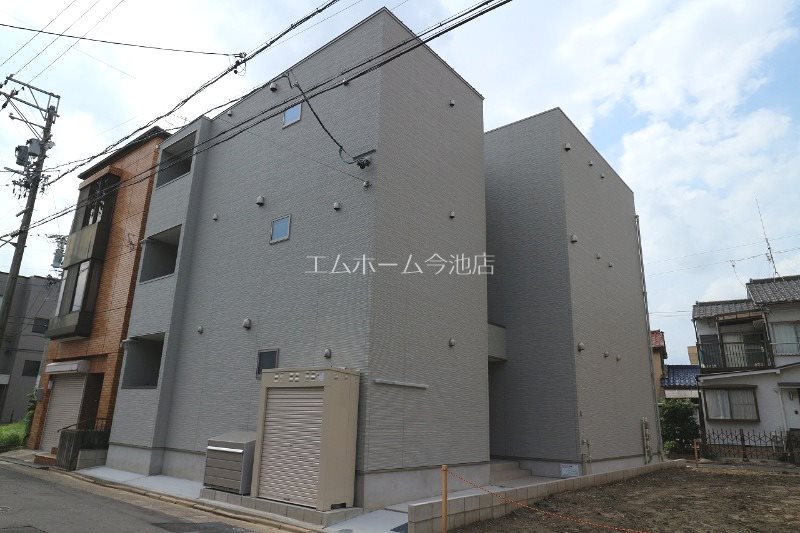 建物外観　外観　オートロック防犯カメラTVモニターホン宅配BOX完備