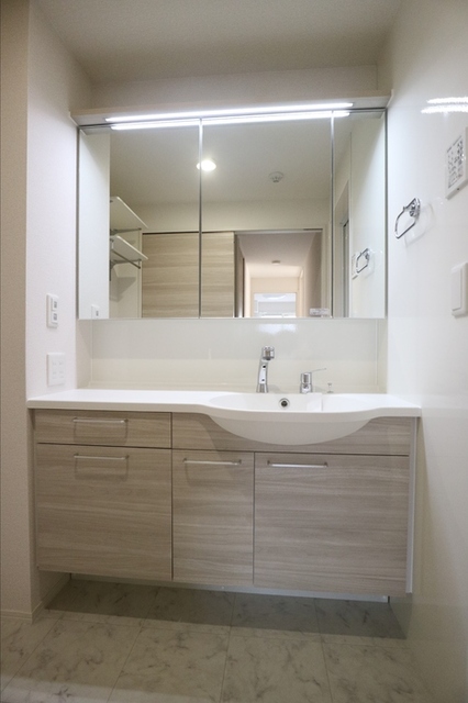 洗面設備　洗髪洗面化粧台