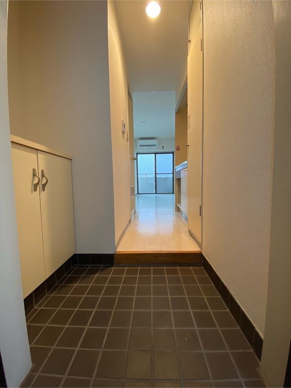 玄関　※別部屋参照