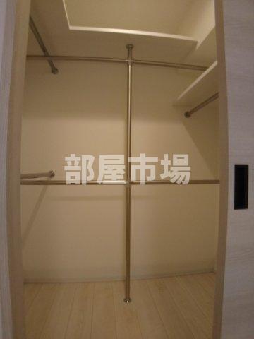 収納　ウォークインクローゼット