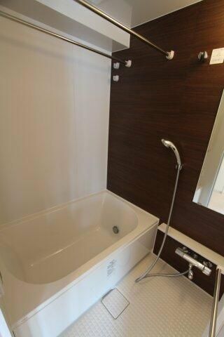 バス・シャワールーム　写真は同タイプ住居です。