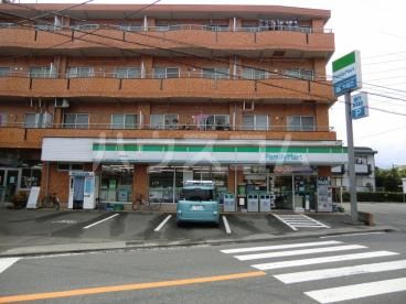 コンビニ　ファミリーマート三島幸原店（コンビニ）まで995m