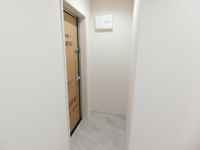 玄関　※写真は同タイプの施工例です