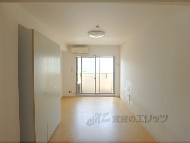 居室・リビング　収納