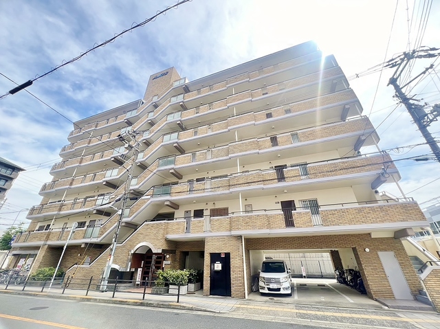建物外観　エントランス