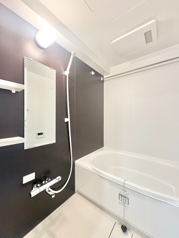 バス・シャワールーム　お洒落なバスルームです♪