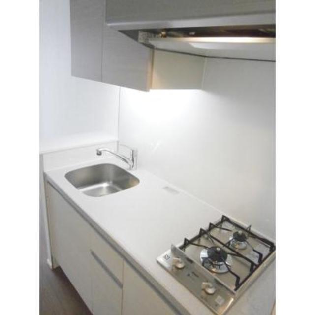 キッチン　写真は同タイプ住戸です。