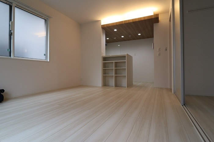 居室・リビング　リビングは広々12帖♪