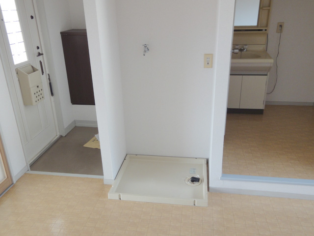 その他設備　洗濯機置場