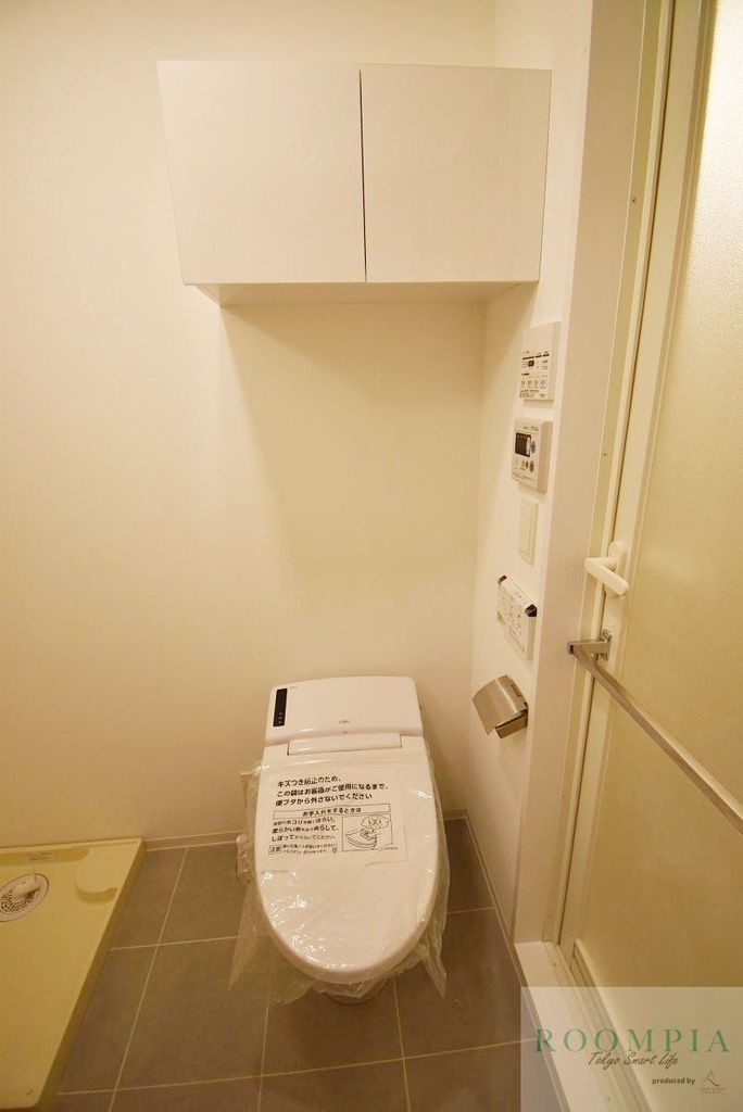 トイレ　※同タイプの別のお部屋です。