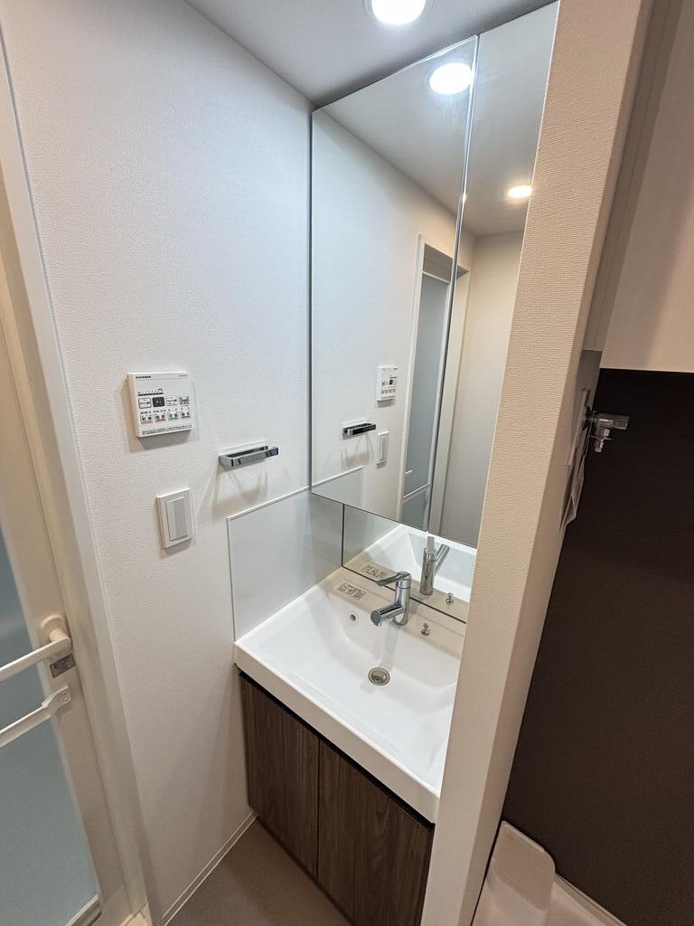 洗面設備　同間取り別部屋の写真です