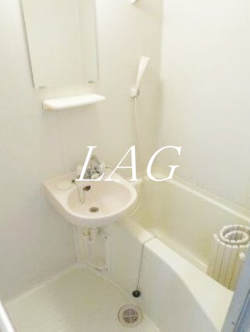 バス・シャワールーム　お風呂です。