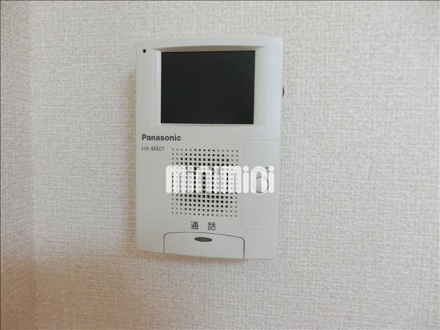 セキュリティ　同じの建物内の別の部屋の内装写真掲載中。