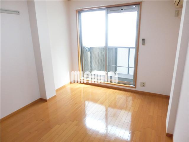 居室・リビング　同じの建物内の別の部屋の内装写真掲載中。