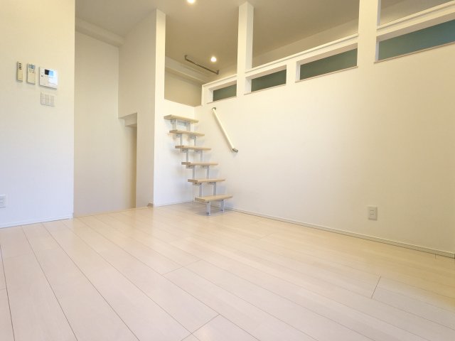 居室・リビング　102号室