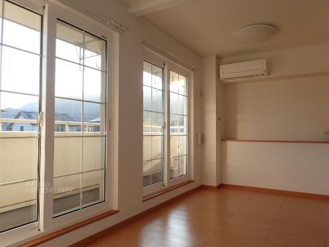 バルコニー　ベランダ