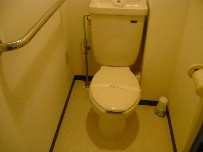 地下鉄谷町線 喜連瓜破駅 徒歩6分 5階建 築34年のトイレ写真