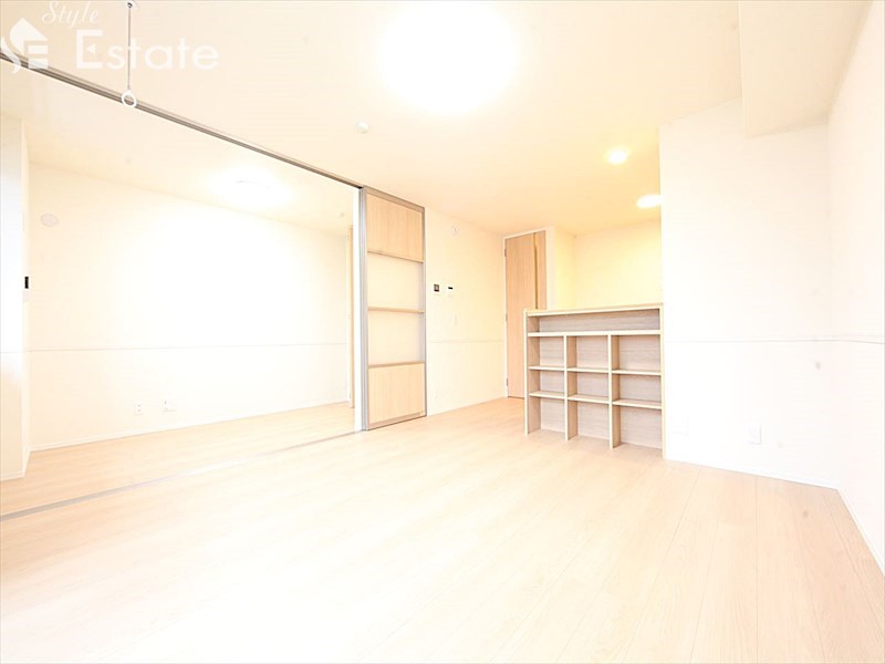 居室・リビング　内装