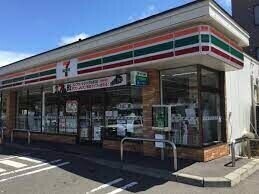 コンビニ　セブンイレブン札幌福住2条店（コンビニ）まで242m