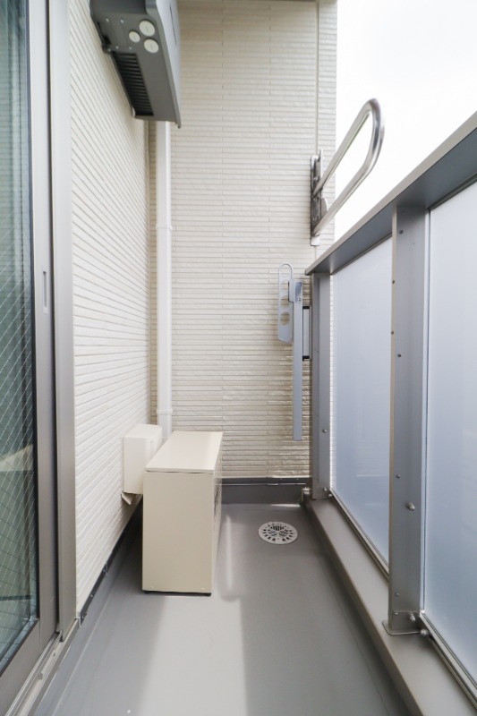 バルコニー　図面と現状に相違がある場合には現状を優先