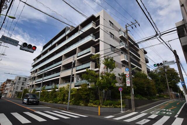 建物外観　?
