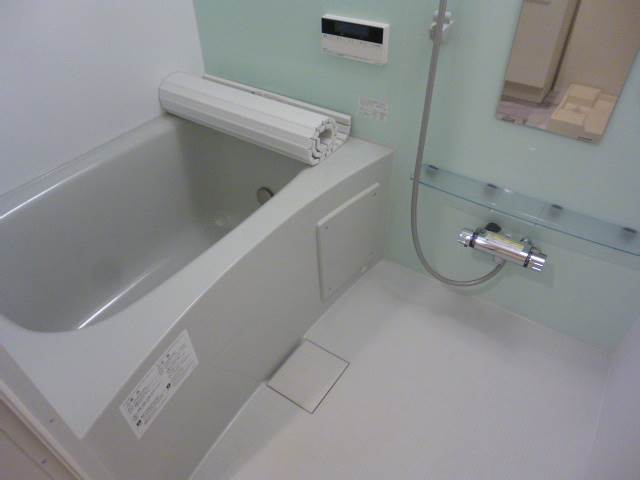 バス・シャワールーム　別部屋参考用写真