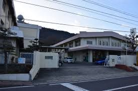 小学校　高松市立屋島東小学校（小学校）まで500m