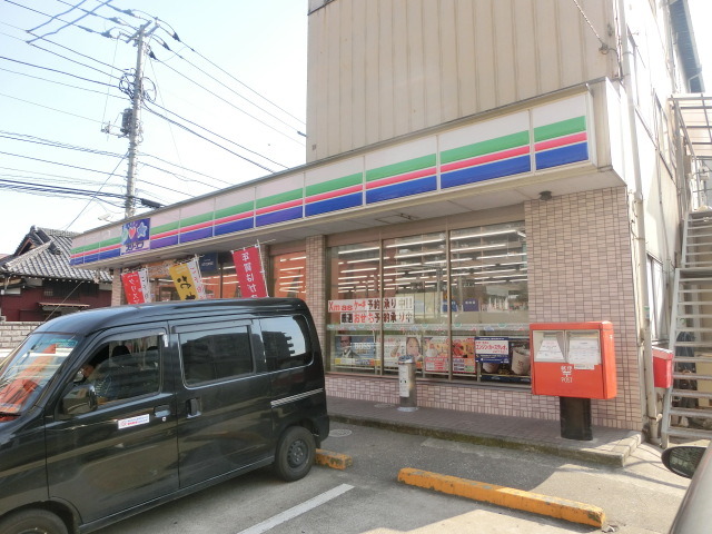 コンビニ　スリーエフ市川田尻店（コンビニ）まで735m