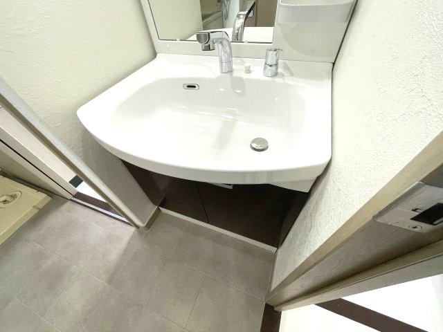 洗面設備　(参考)同マンション同間取り他部屋の写真