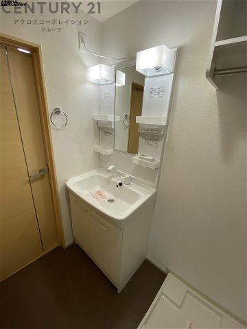 洗面設備　洗髪洗面化粧台付き♪