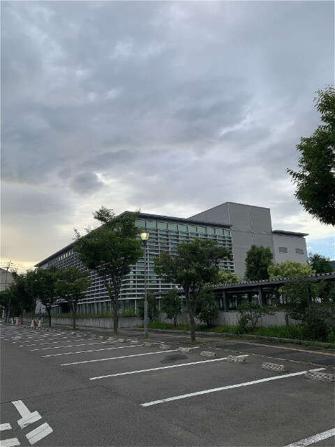 図書館　観音寺市立中央図書館（図書館）まで768m