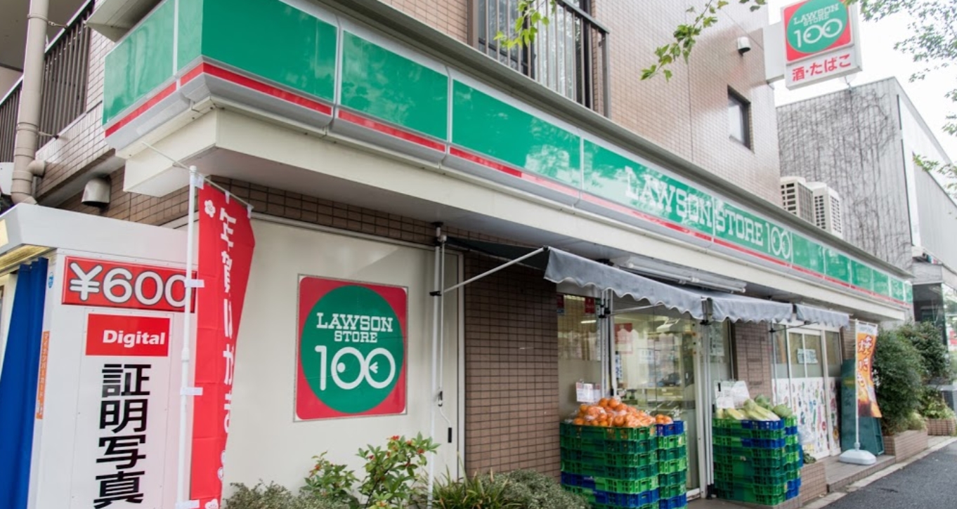 コンビニ　ローソンストア100杉並桃井店（コンビニ）まで438m