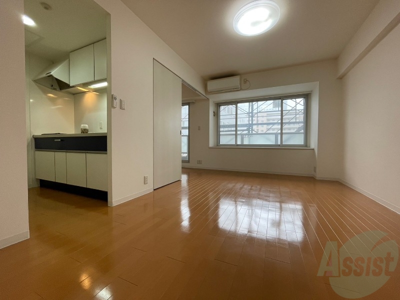 居室・リビング　広くてキレイなお部屋が広がっていて、充実した生活が送れそう。