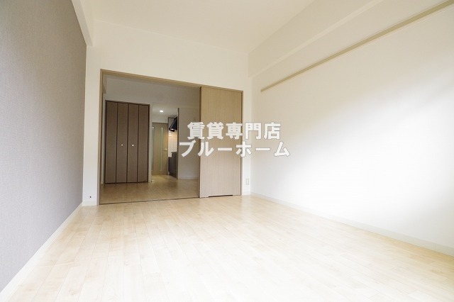 居室・リビング　7帖の広々とした洋室！