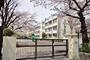 小学校　葛飾区立西亀有小学校（小学校）まで220m